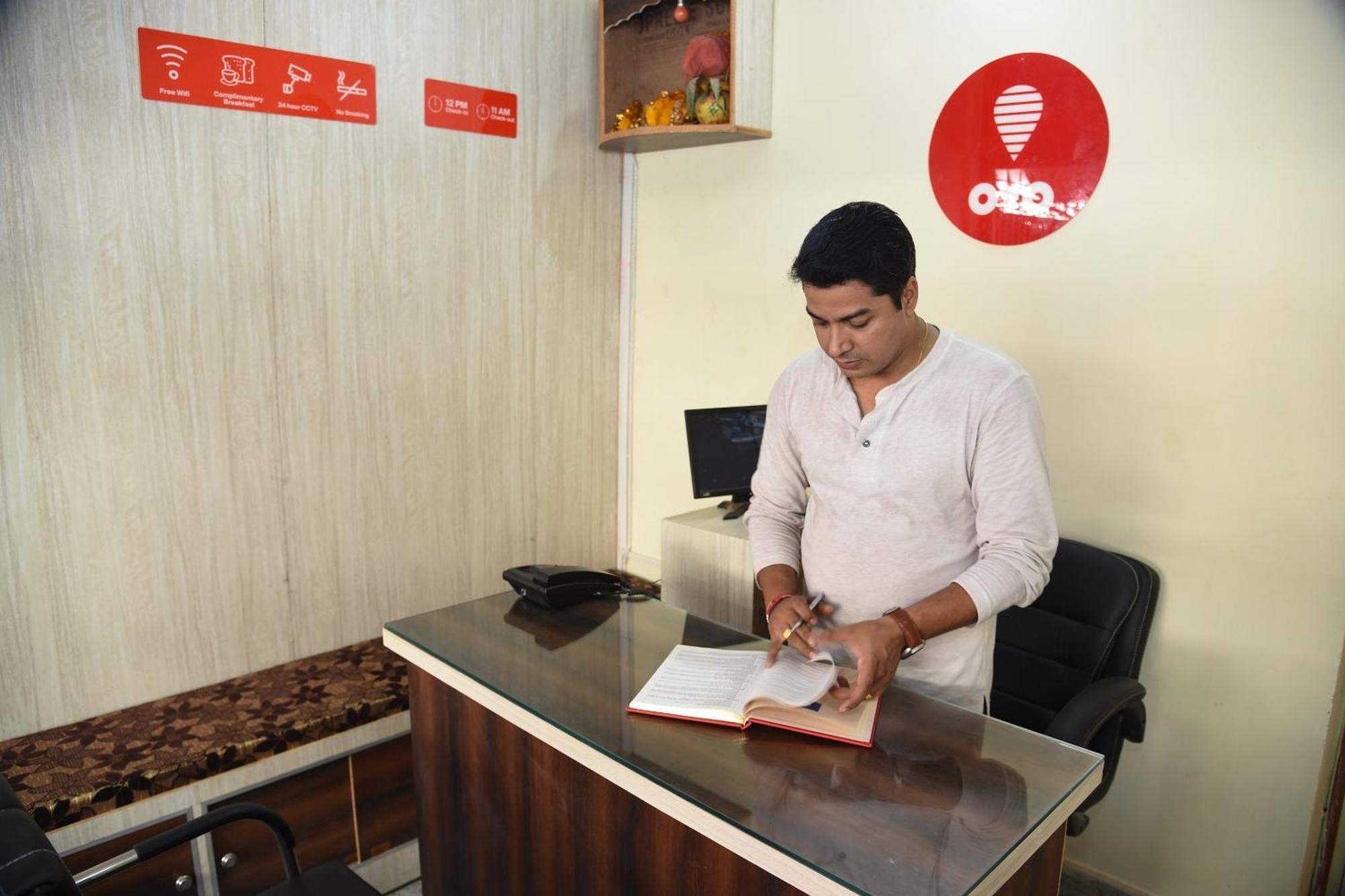 Hotel O Vibrant Inn Danapur Exterior foto
